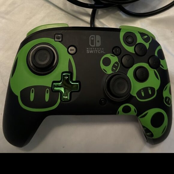 PDP Nintendo Switch Controller Glow in the Dark Rematch Wired Super Mario EUC - Picture 1 of 4